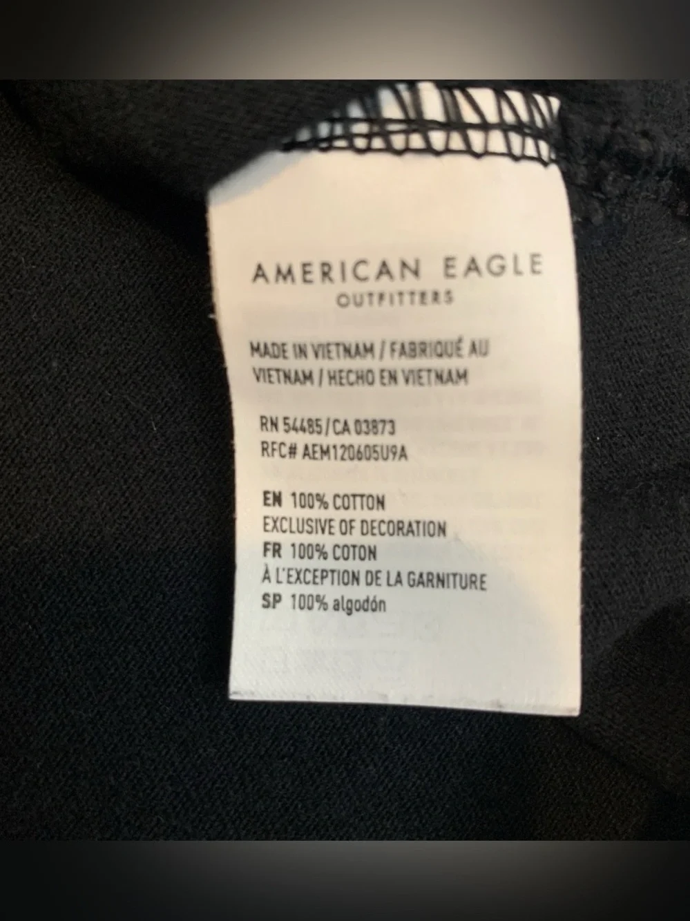 American Eagle Outfitters Men’s Black and Gray Colorblock Crew Tee